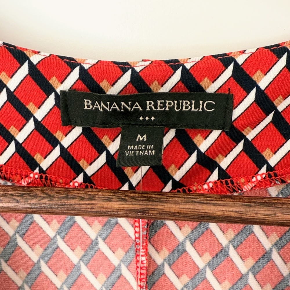 NWT Banana Republic Factory Sleeveless Work Dress - Red/Black Geometric - Size M - Picture 4 of 9